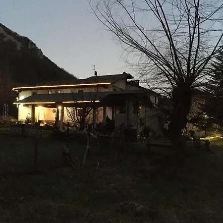 La Peiro Douco Kır Evi