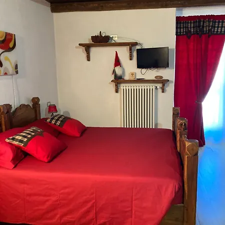 La Peiro Douco Kır Evi